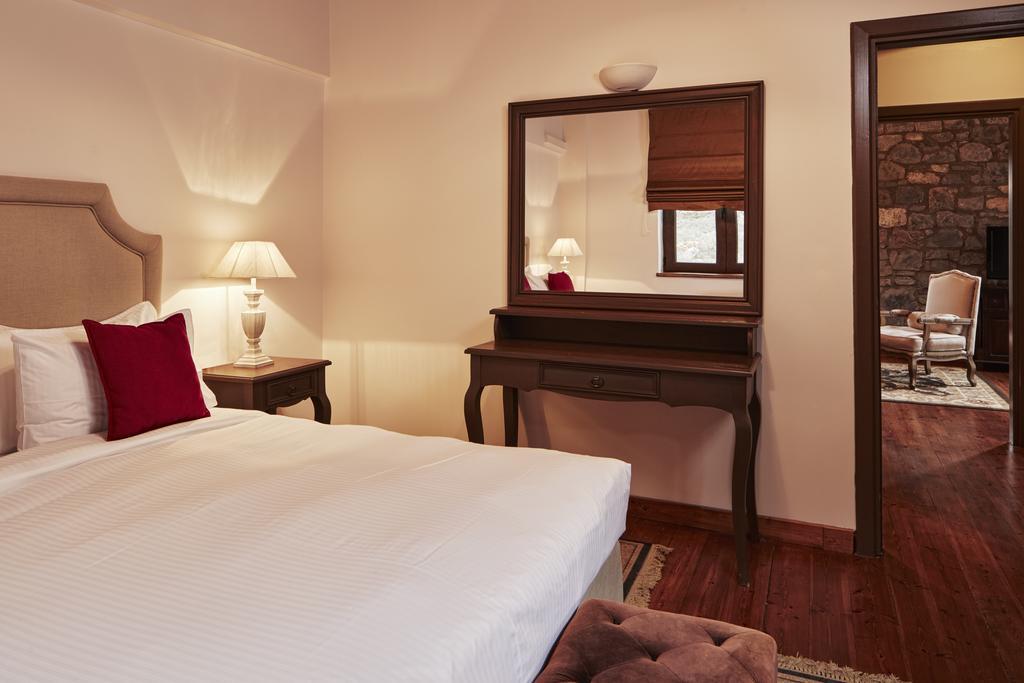 Kardharás Nefeles Luxury Residences & Lounge מראה חיצוני תמונה