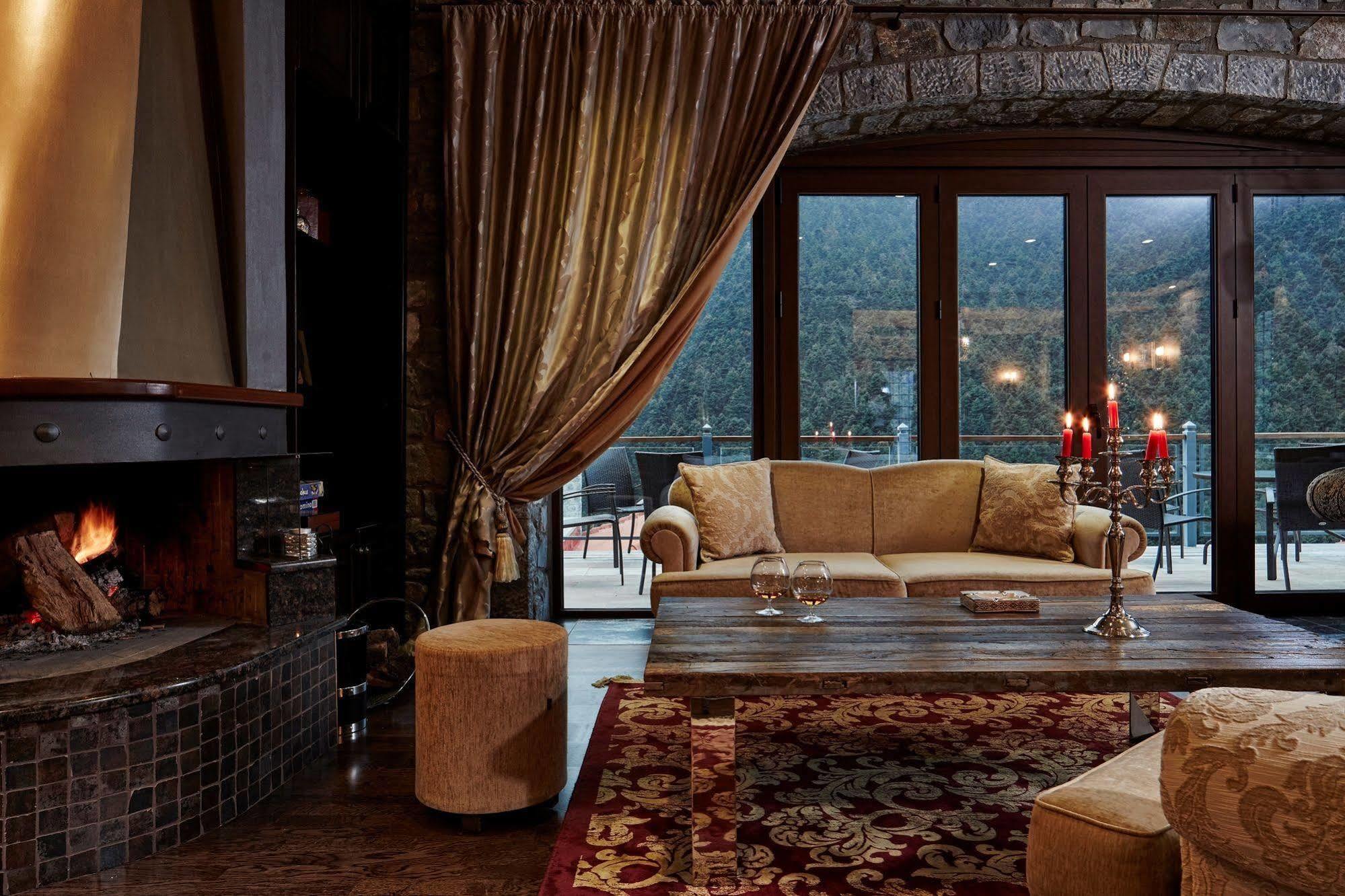 Kardharás Nefeles Luxury Residences & Lounge מראה חיצוני תמונה