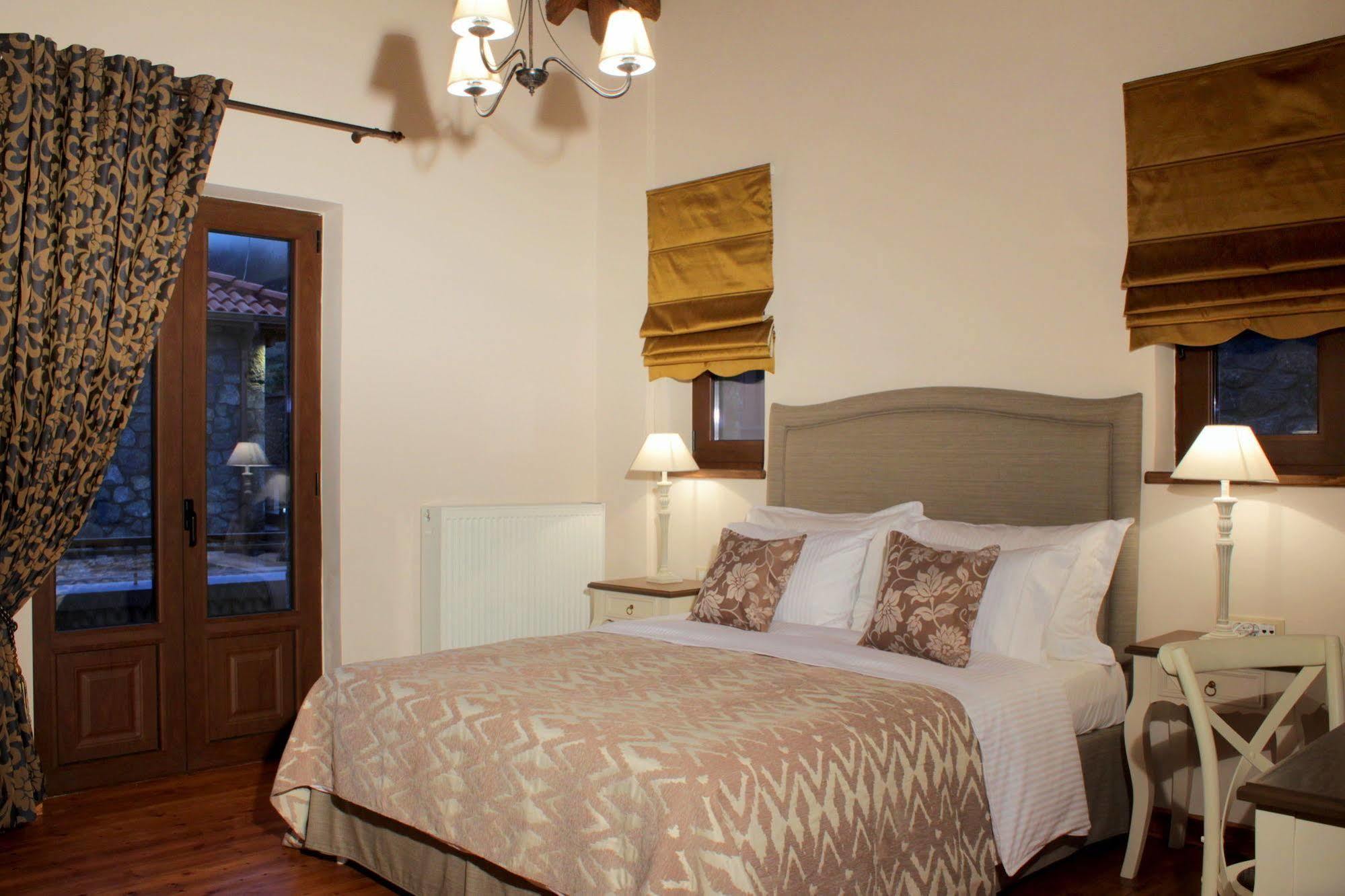 Kardharás Nefeles Luxury Residences & Lounge מראה חיצוני תמונה